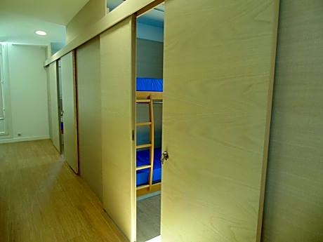 Quadruple Room with Shared Bathroom