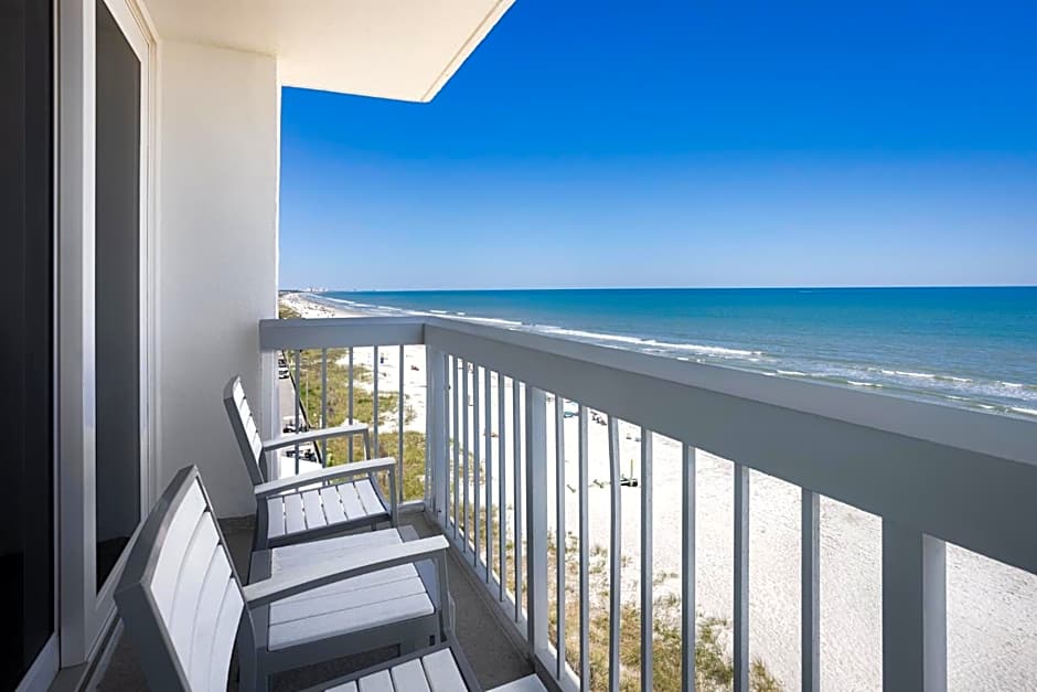 Holiday Inn Resort Oceanfront at Surfside Beach by IHG