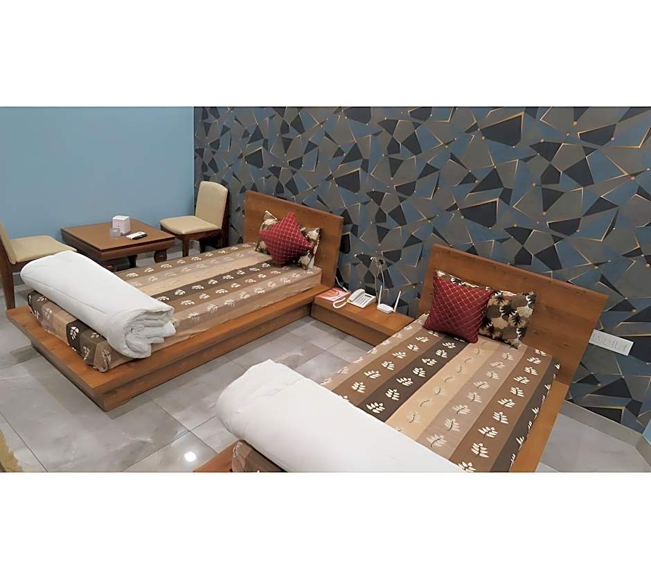 Photo 1 of 7 of Budget 2 Beds