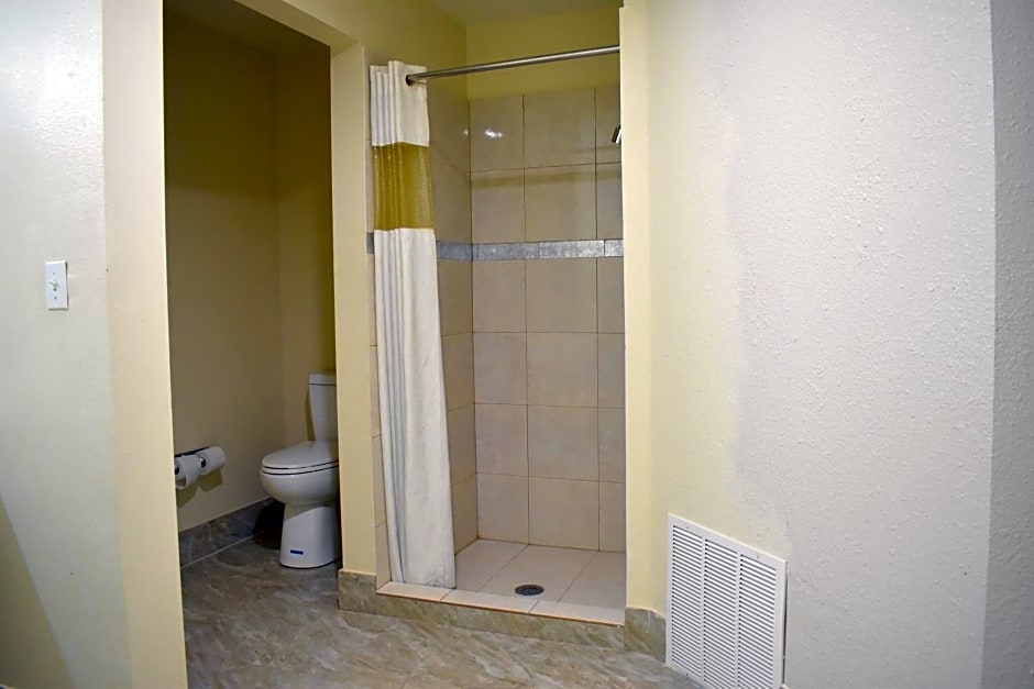 Americas Best Value Inn & Suites Haltom City Ft. Worth
