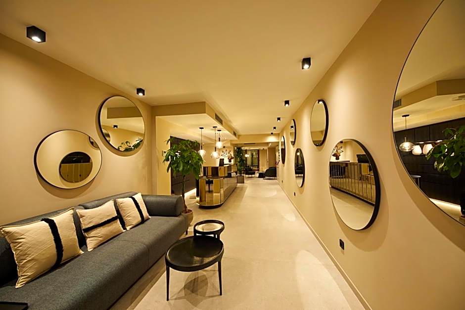 Belle Marivent Mediterranean Petit Hotel