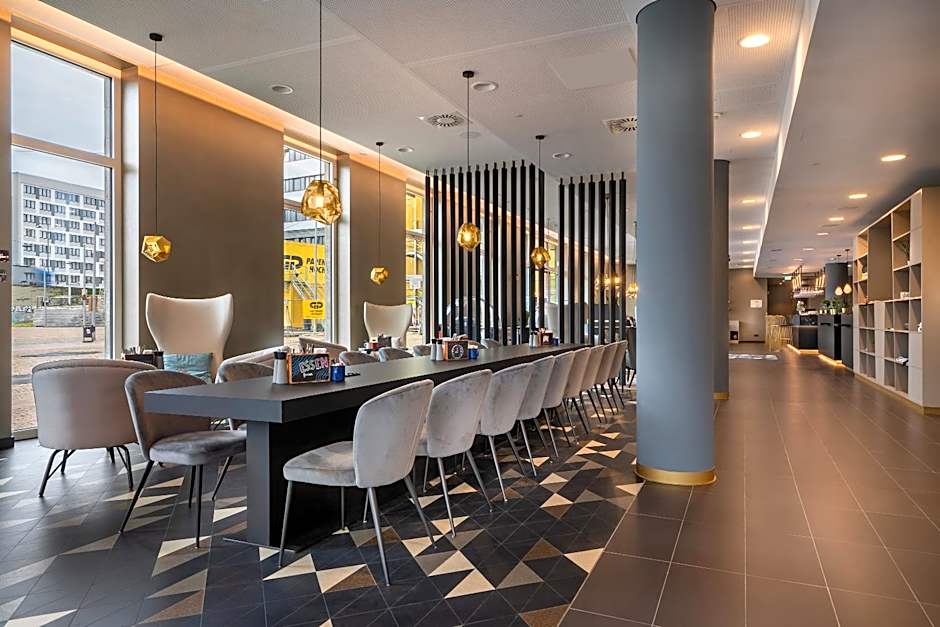 Holiday Inn - the niu, Ridge Halle Central Station By IHG