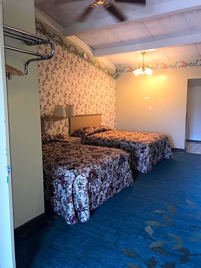 Red Carpet Inn