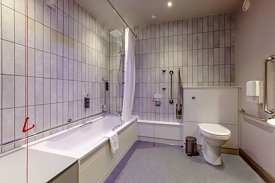 Premier Inn Belfast City Cathedral Quarter