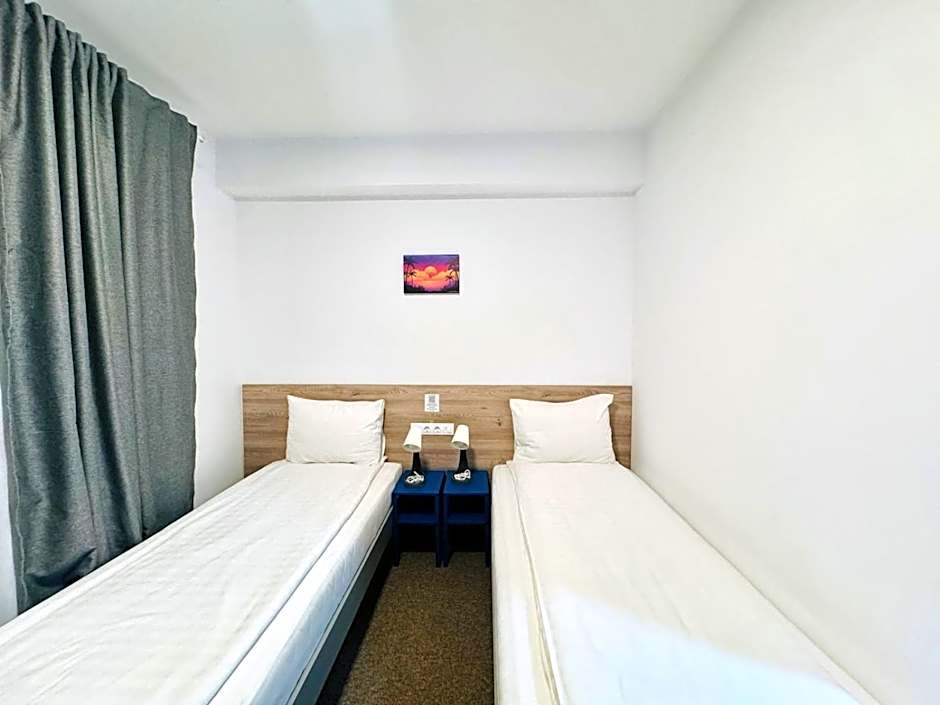 Foto 1 dari 4 — Larger 2 Beds