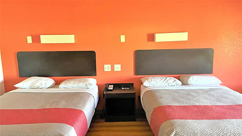 Motel 6-White, GA - Cartersville