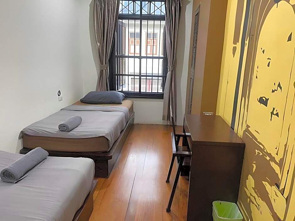Phuket Sunny Hostel