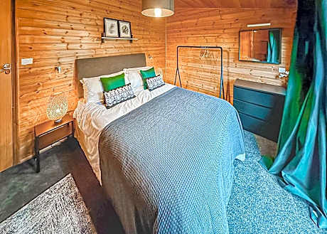 Pant Wilkin Lodges And Equestrian Centre
