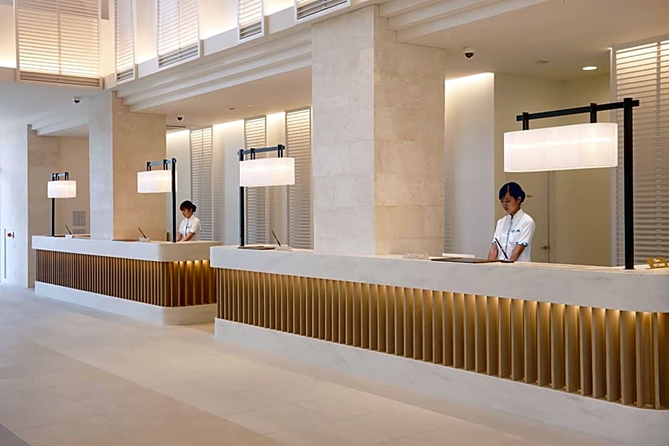 Hotel Breezebay Marina