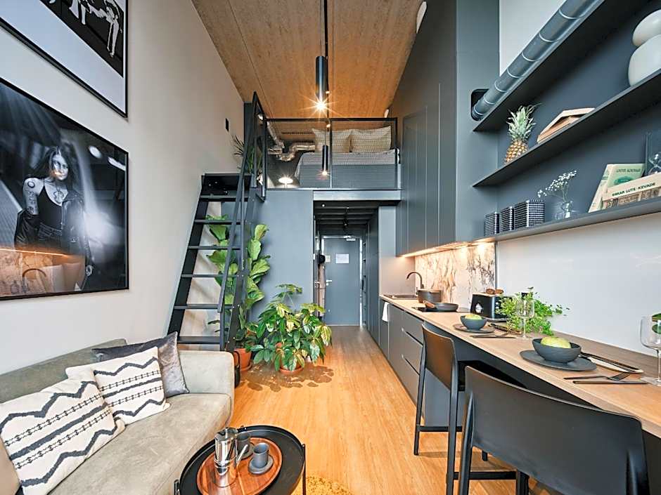 Rocca House by Larsen