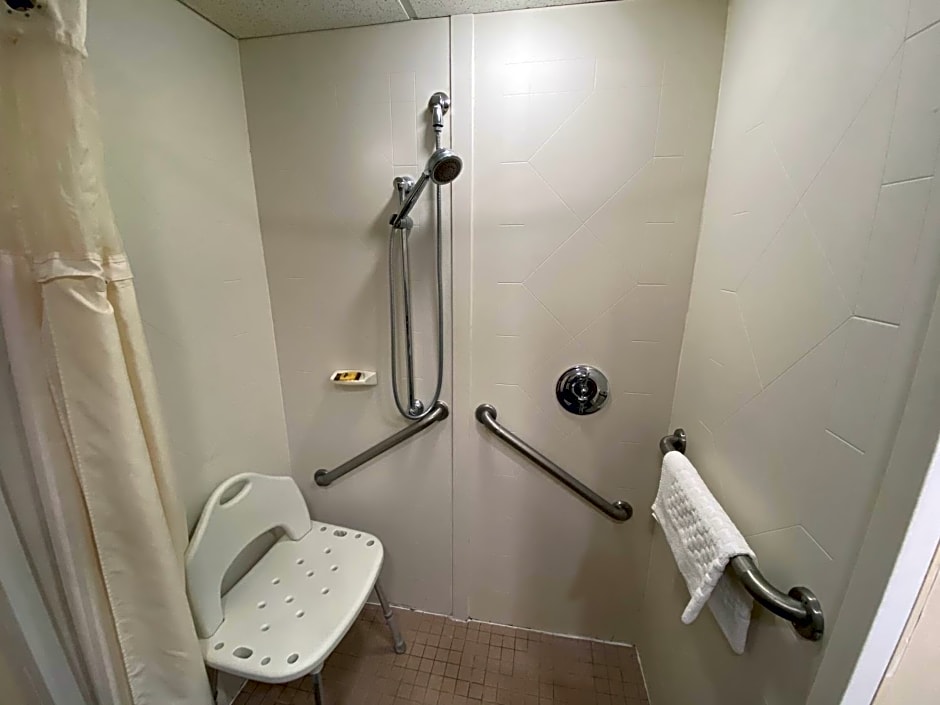 Best Western Plus Augusta Civic Center Inn