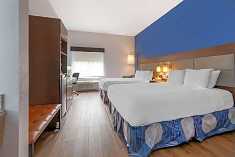 Queen Room with Two Queen Beds