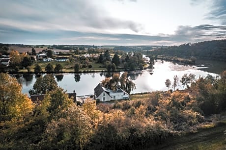 La Maison au bord du Lac