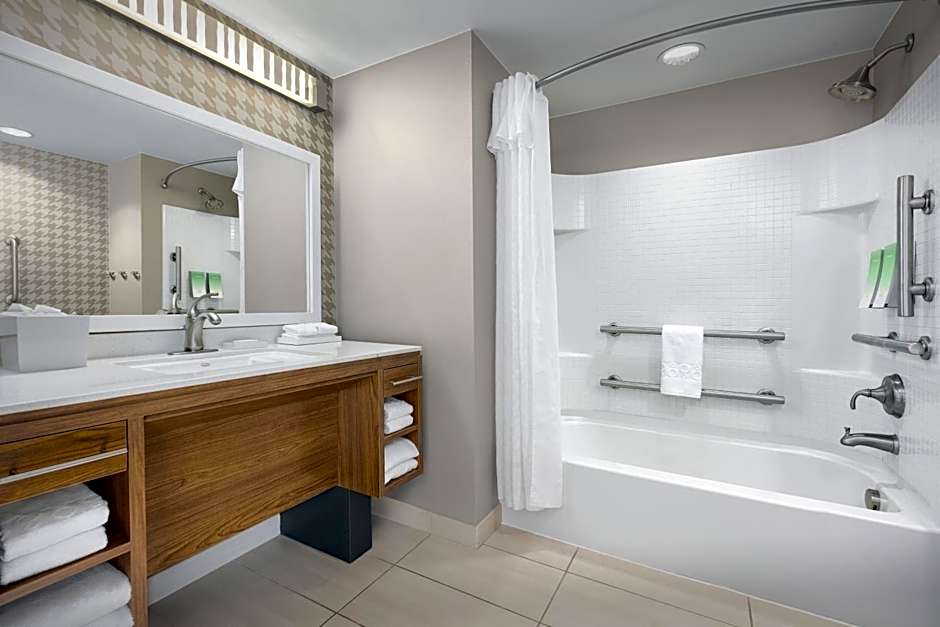 Home2 Suites by Hilton Jacksonville, NC