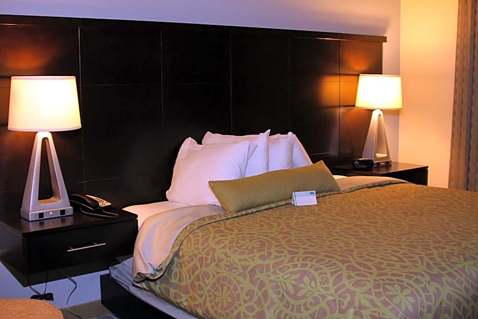 Staybridge Suites Syracuse Liverpool By IHG