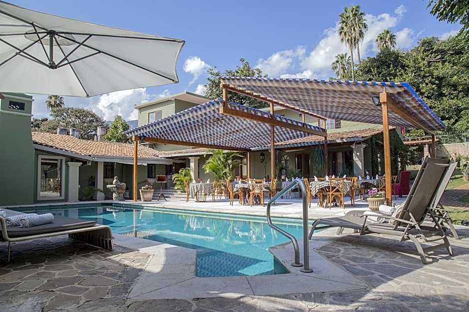 Hacienda del Lago Boutique Hotel