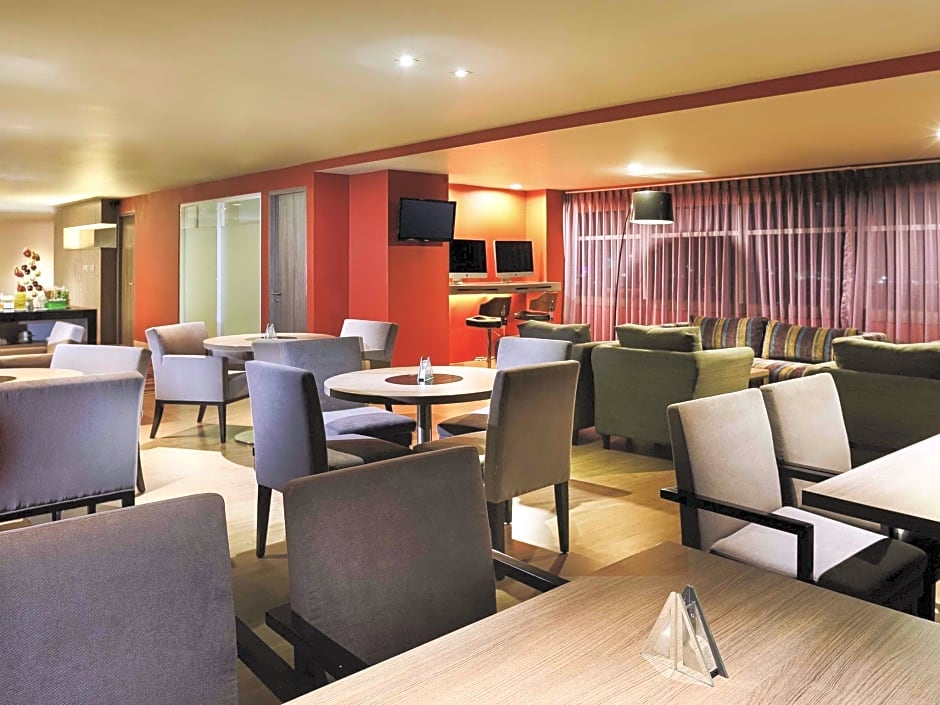 Novotel Jakarta Gajah Mada Hotel