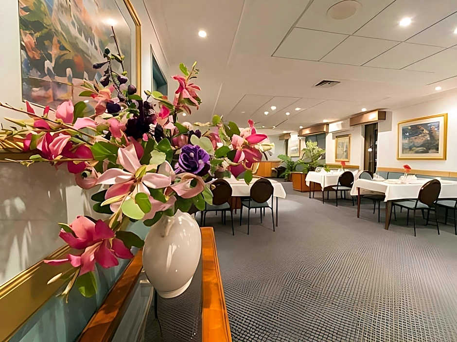 Garden City Motor Inn