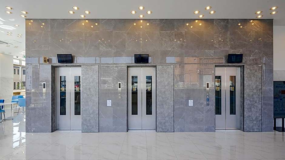 Toyoko Inn Imba Nihon-idai Ekimae