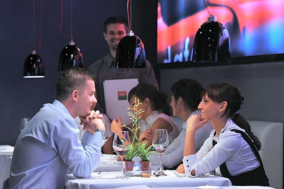 Silver Hotel & Gokart Center