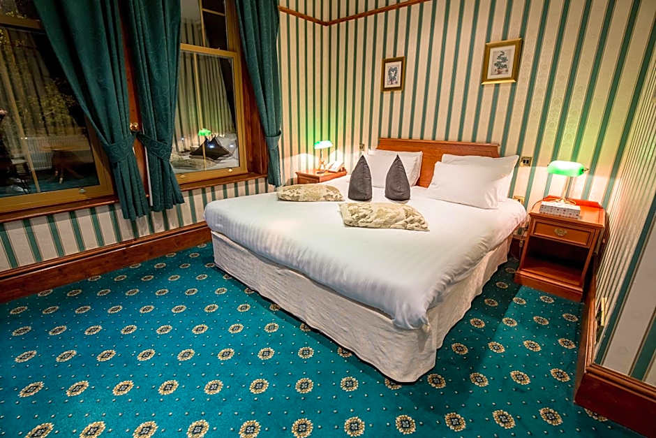 Harefield Manor Hotel