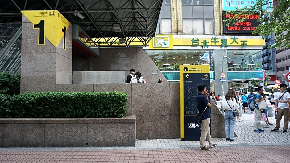 Chian Huei Business Hotel