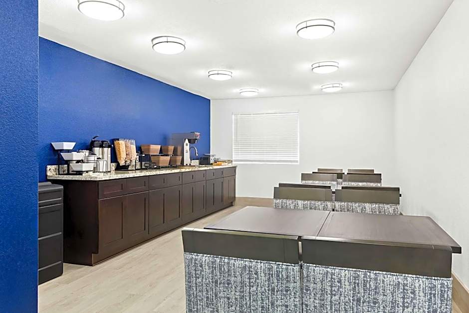 SureStay Hotel by Best Western Groves