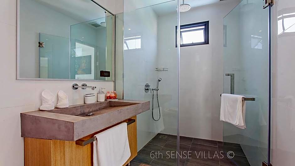 Exquisite 4BR Boutique Pool Villa Samakki Garden in Rawai