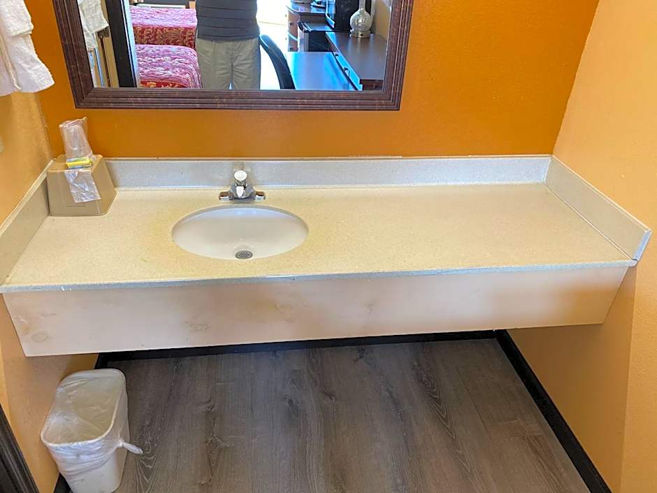 Deluxe Inn Hardeeville