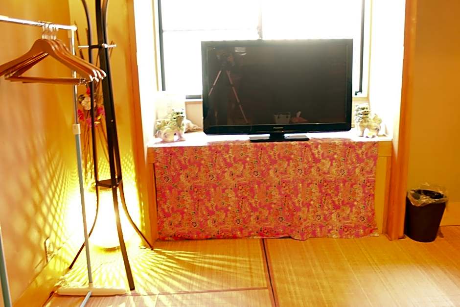 Okinawa Minshuku Kariyushi