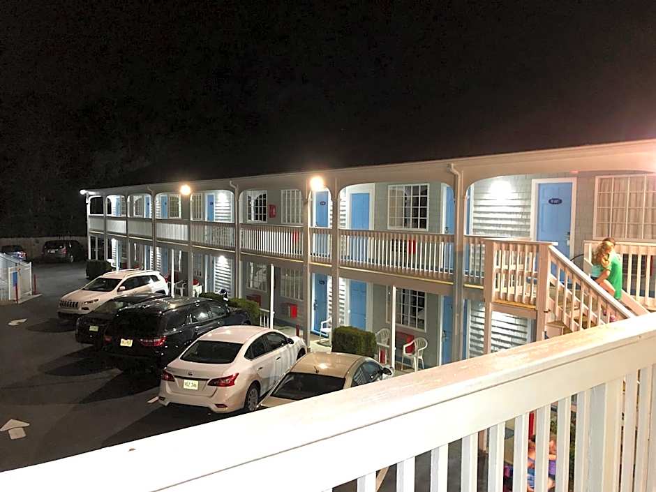 Travelodge by Wyndham Cape Cod Area