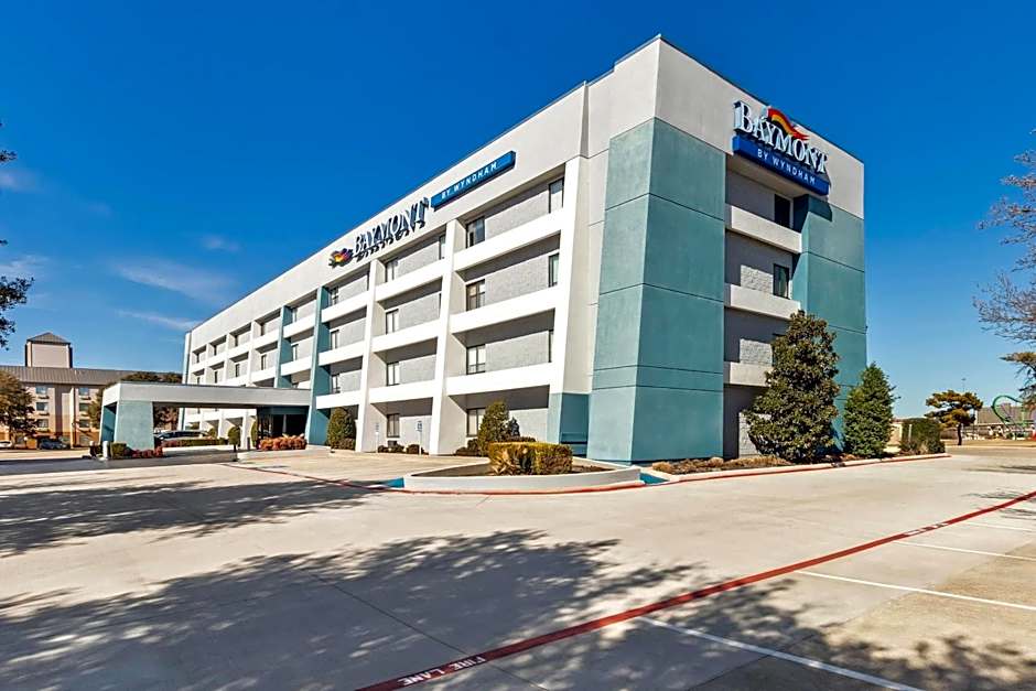 Baymont by Wyndham Arlington At Six Flags Dr