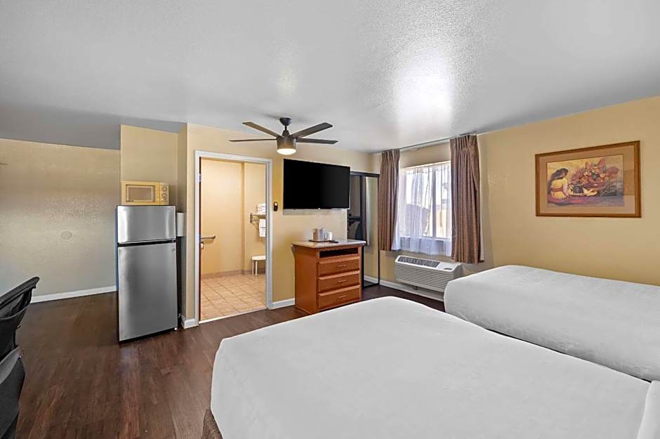 Clarion Inn
