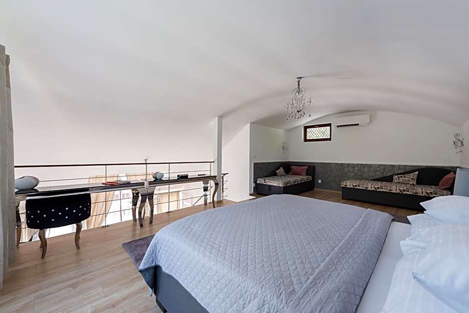 Wellness & SPA boutique Hotel pod lipkami Prague