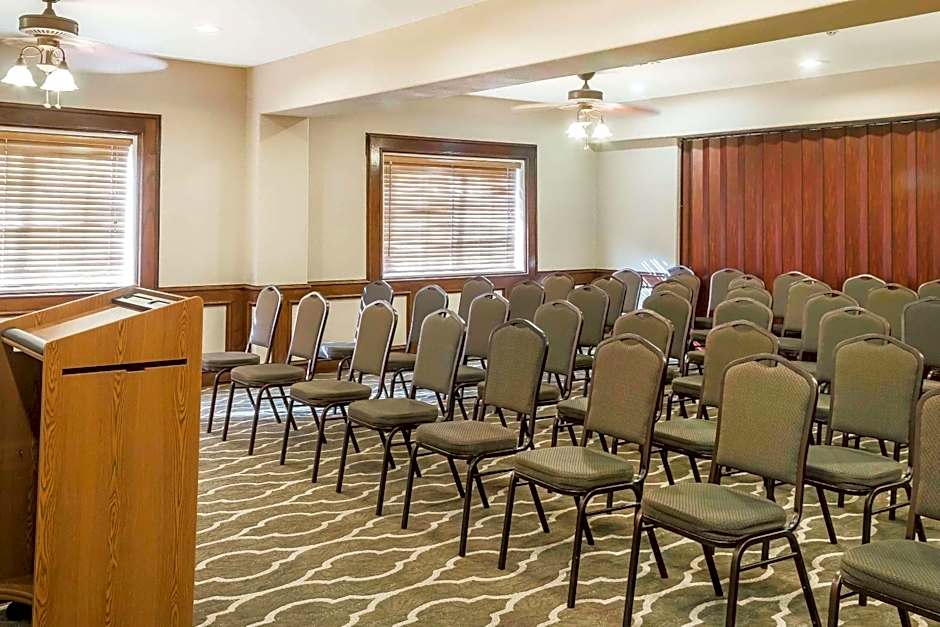 MainStay Suites Edinburg