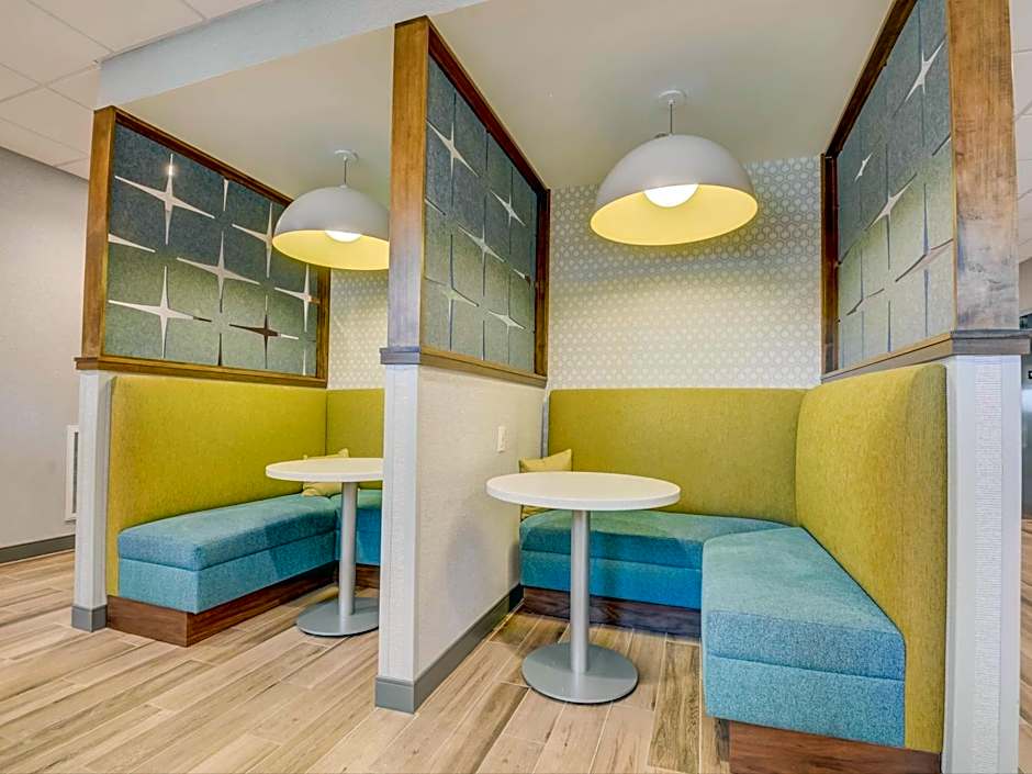 Hampton Inn & Suites Williamstown Ark Encounter, KY