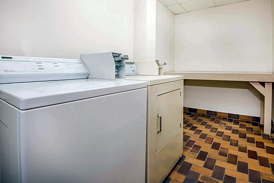 Super 8 by Wyndham Nevada