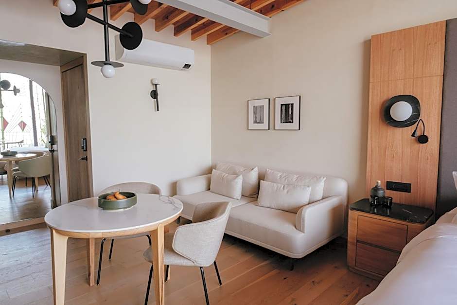 Colima 71 - Casa de Arte Hotel