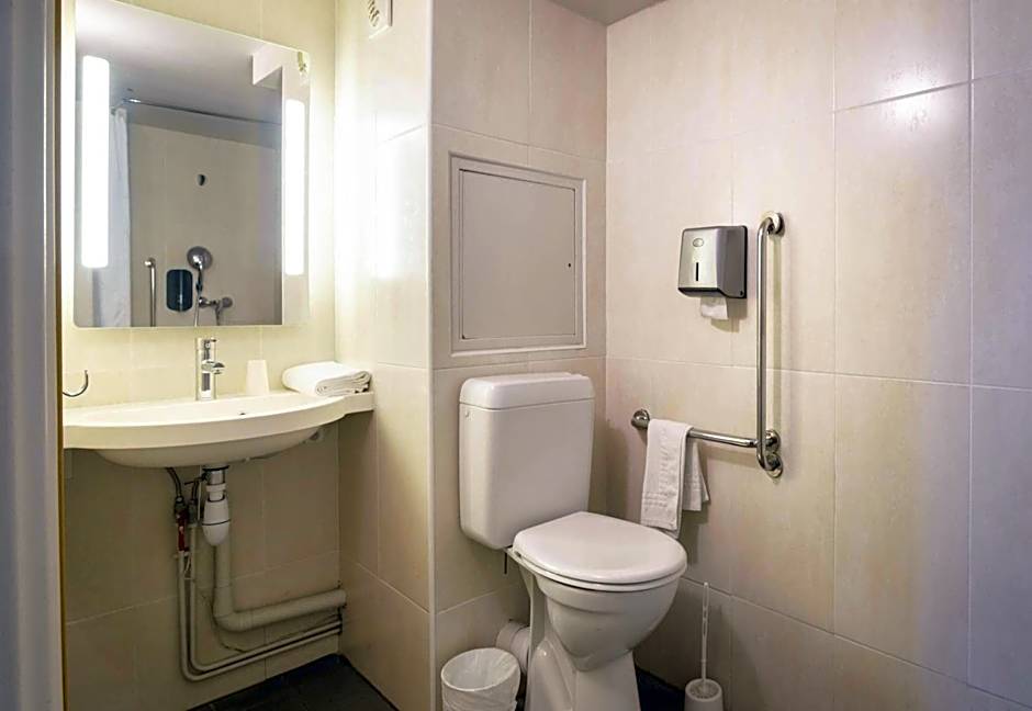 B&B HOTEL Avignon 1