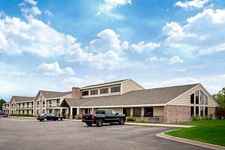 Baymont by Wyndham Lakeville
