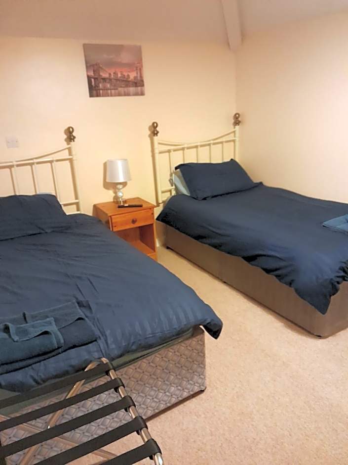 Kings Arms Guest House Ebbw Vale