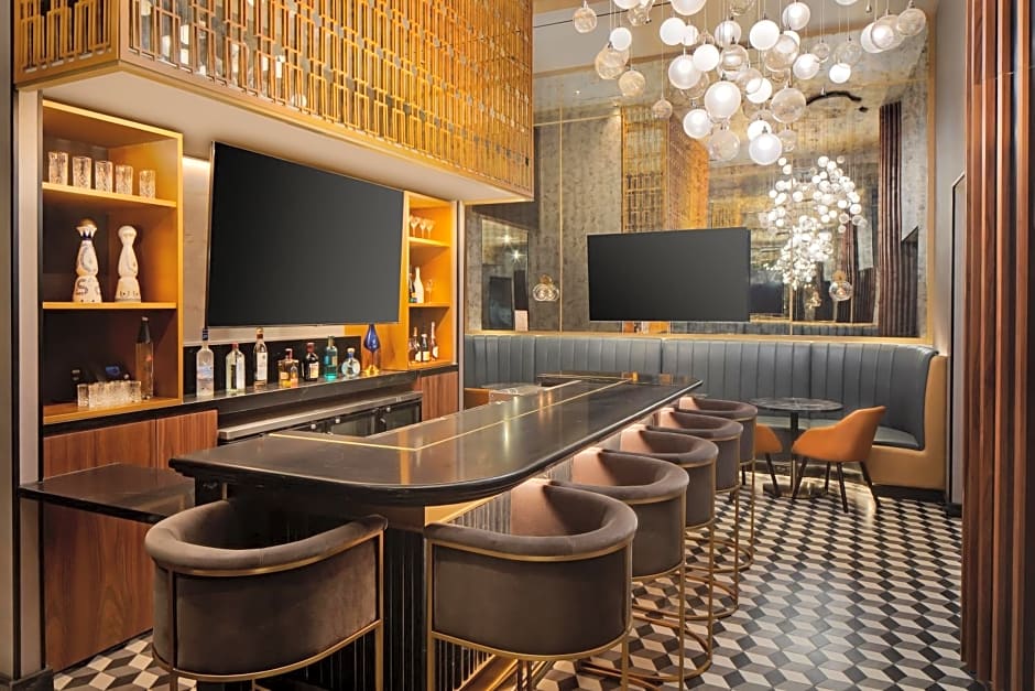 Hotel Indigo NYC Downtown - Wall Street, an IHG Hotel