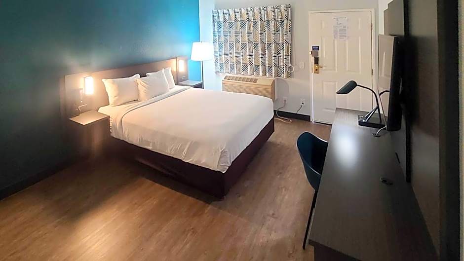 Studio 6 Suites Lawndale, CA South Bay