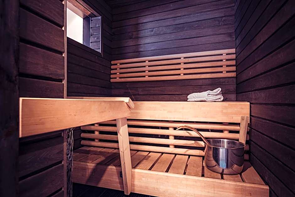 Arctic City Hotel