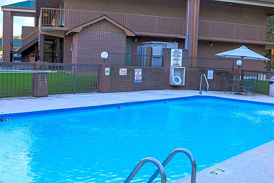 Quality Inn near Speedway