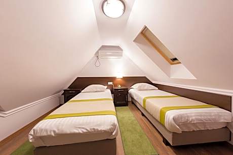 Single Room - Attic