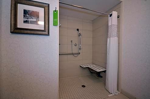 Hampton Inn and Suites Tulsa/Catoosa