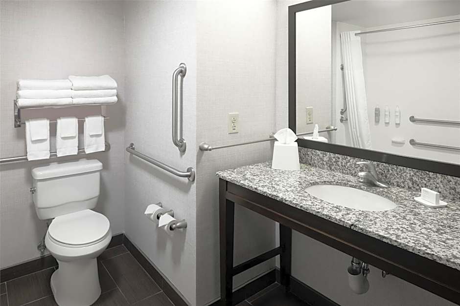 Hampton Inn By Hilton Lewiston/Auburn