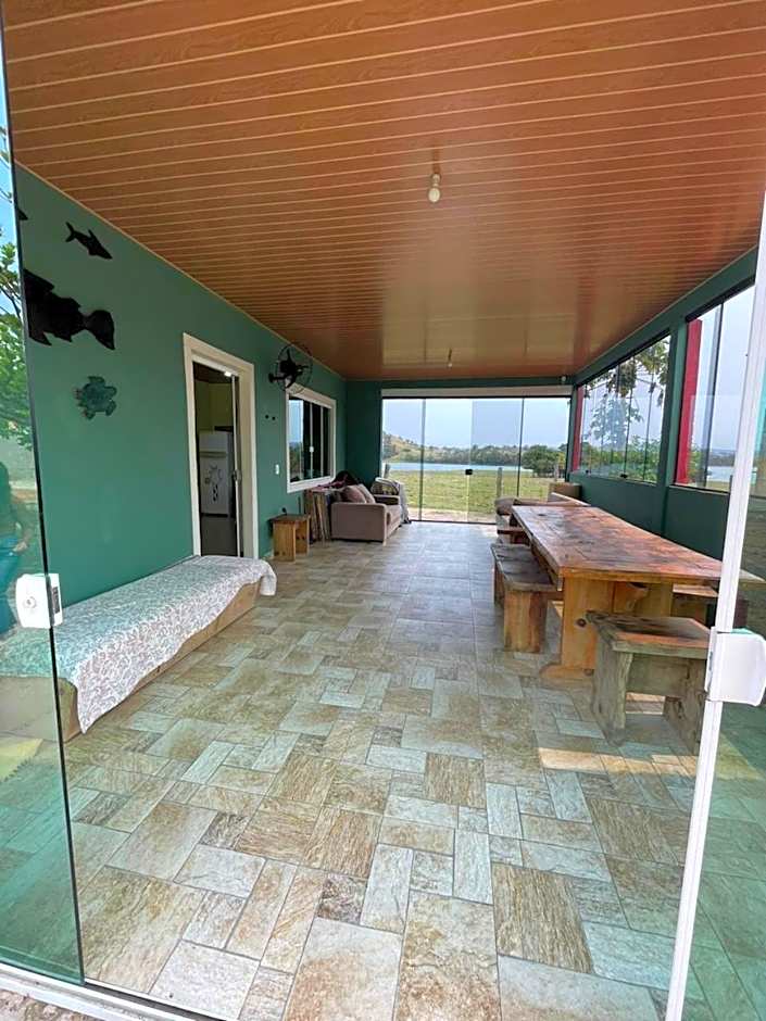 Casa com Piscina na Represa de Carlópolis