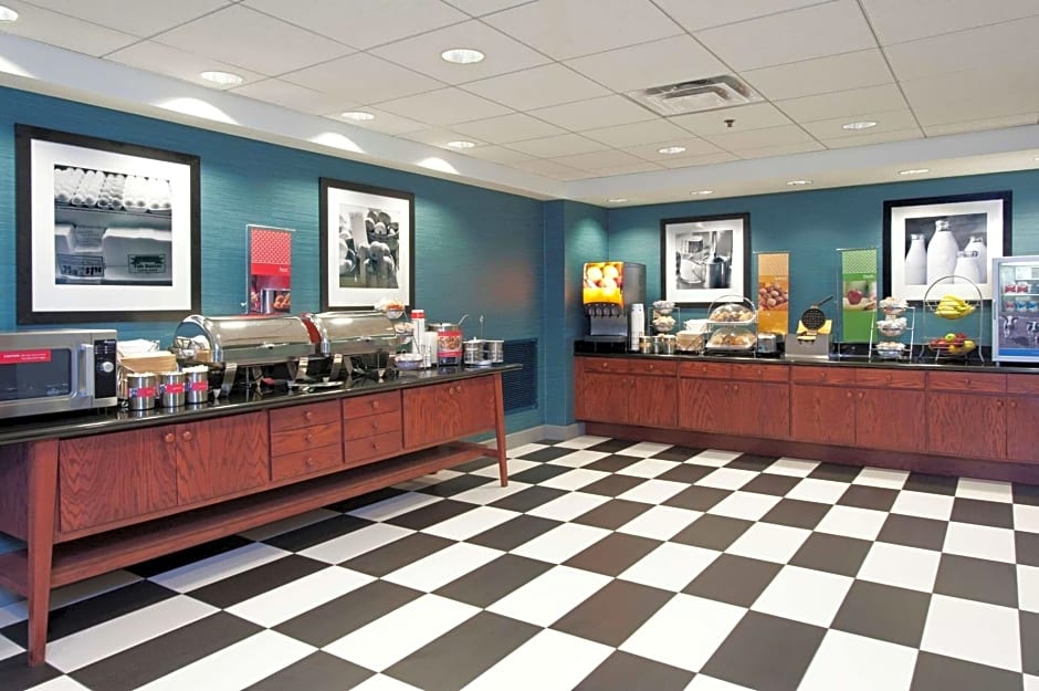 Hampton Inn & Suites Bloomington Normal